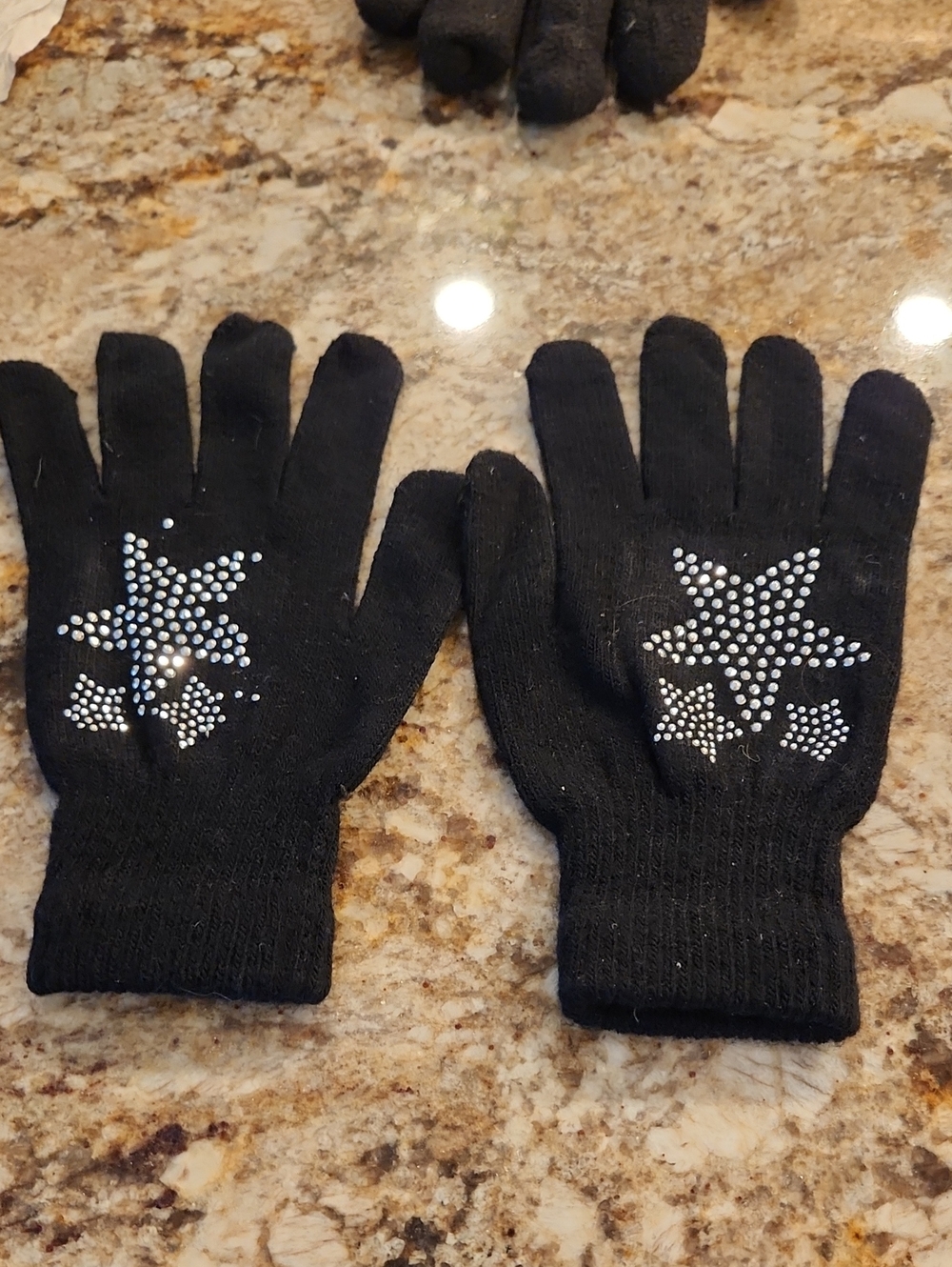 Knit Gloves